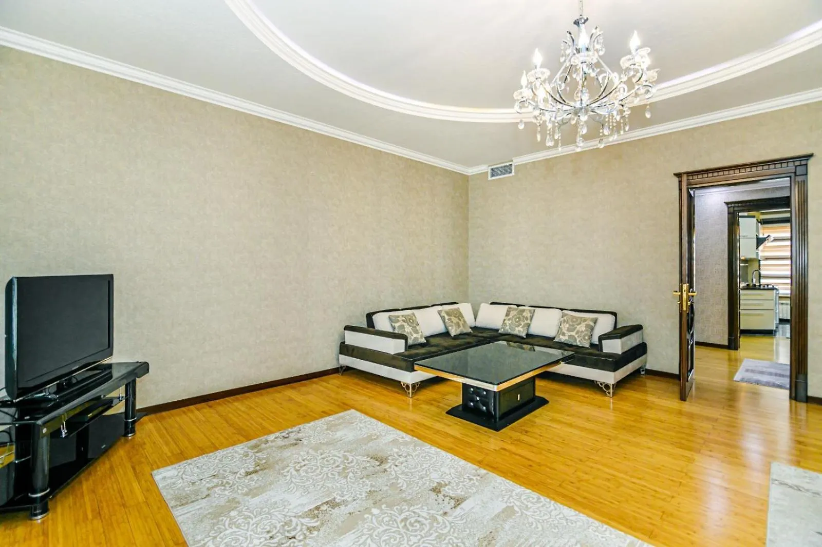 Nice House In Nizami Street Apartment Baku Azerbaijan